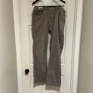 Mountain Khakis Classic Fit 38x36 Gray